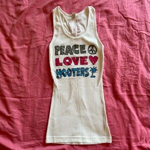 Vintage rare Peace Love Hooters Tank Top Kitty Hawk, size large